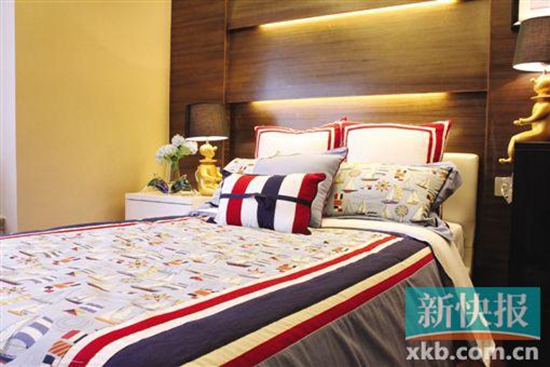 硬包与灯光应用更显活泼时尚