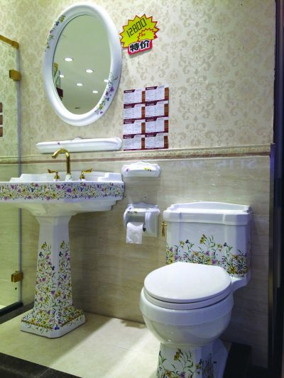 节水马桶售价高却更费水?